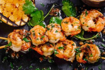 Foto formación brocheta de langostinos a la brasa fish solutions