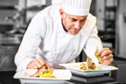 foto chef cocina restaurante fish solutions