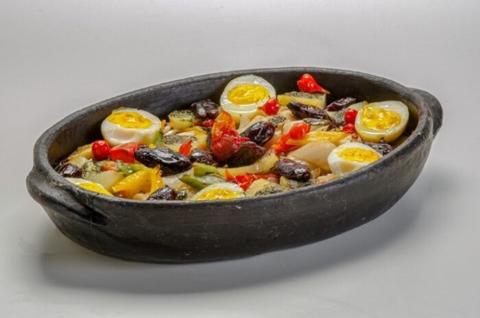 Ensalada templada campera con tacos de bacalao pescanova fish solutions